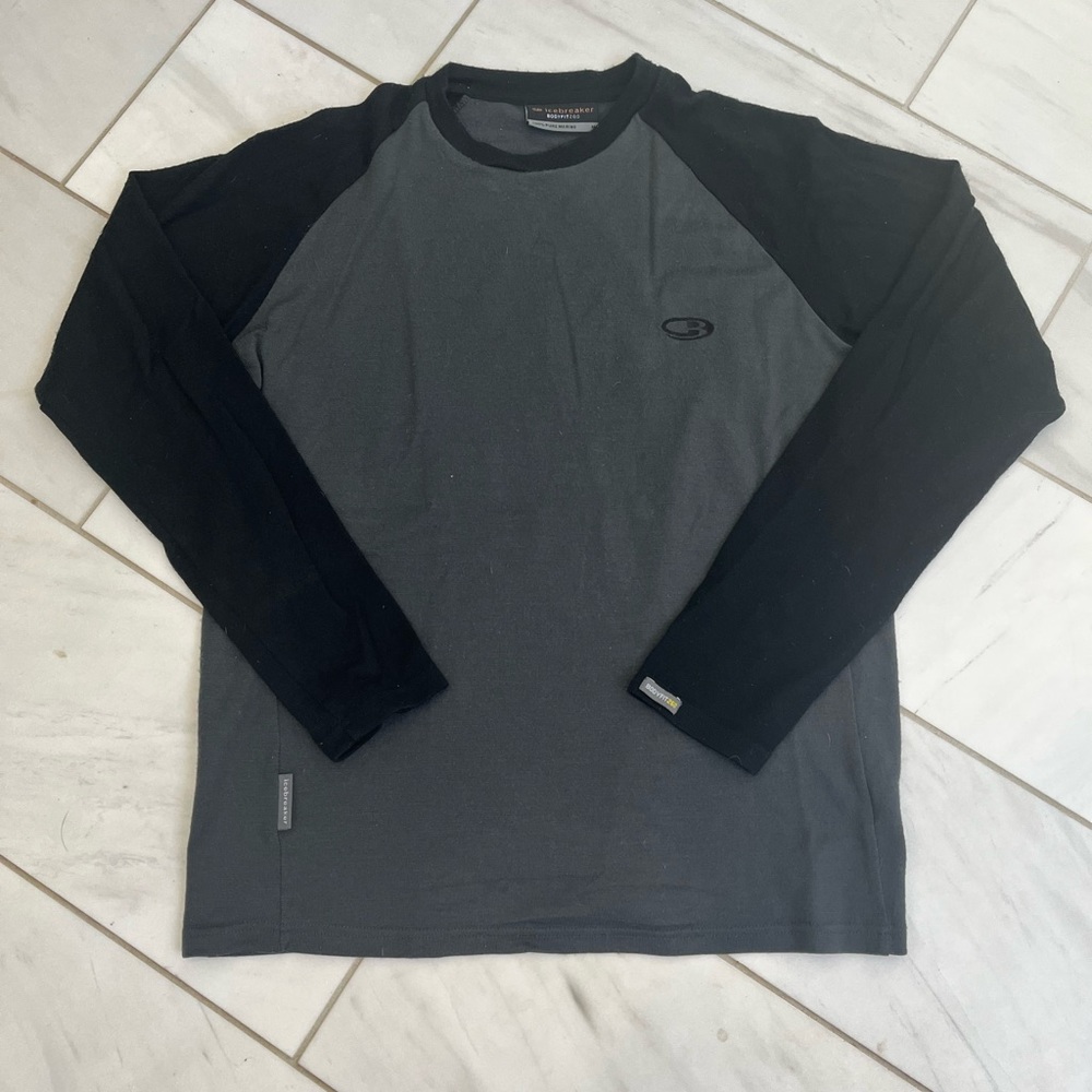 Icebreaker bodyfit 260 weight pure merino wool men’s sweater size medium, g/b